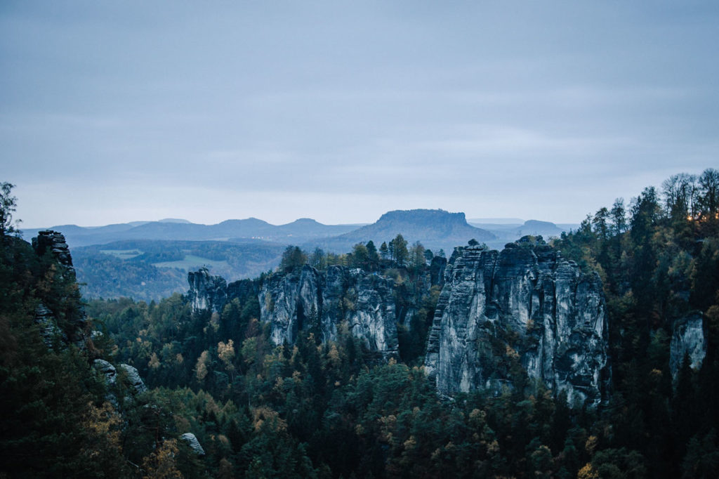 Pavillionaussicht auf die Bastei in der Sächsischen Schweiz
