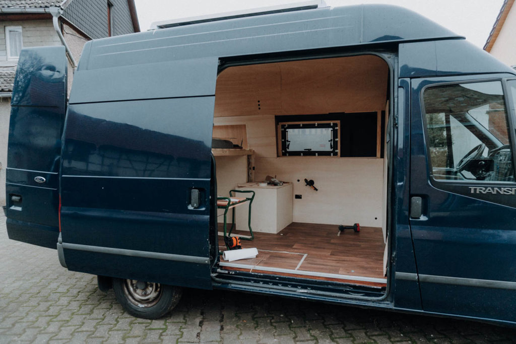 Fenster einbauen im Van- eine Anleitung für Wohnmobil, Bulli und