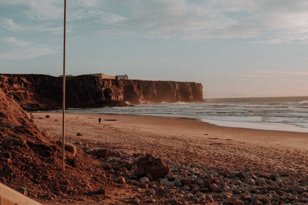 Der Praia do Tonel in Portugal ist ein Surfspot für Fortgeschrittene
