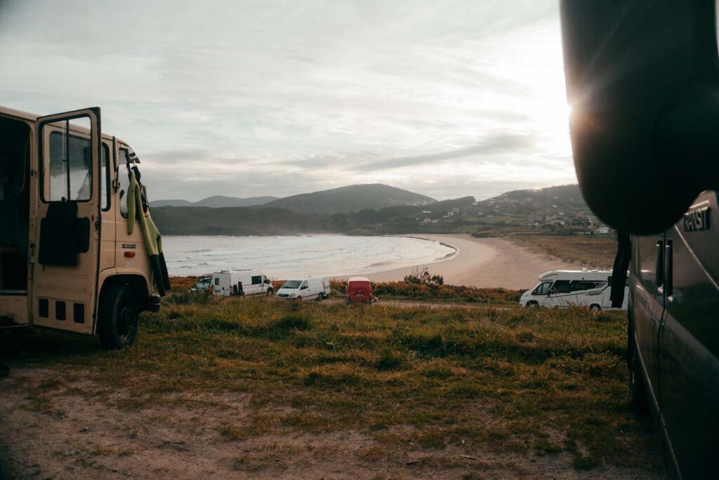Camper Stellplatz am Praia de Pantin