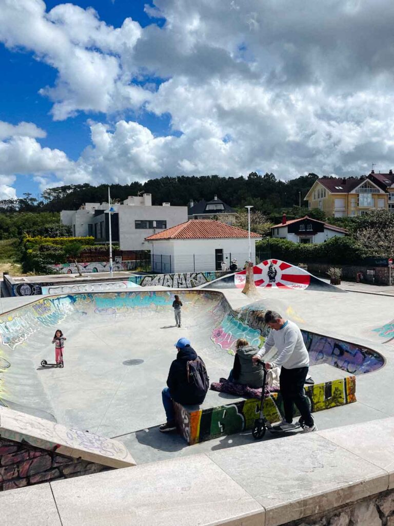 Skate Pool Skatepark in Nordspanien